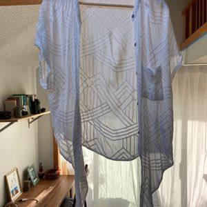 Summer blouse cropped